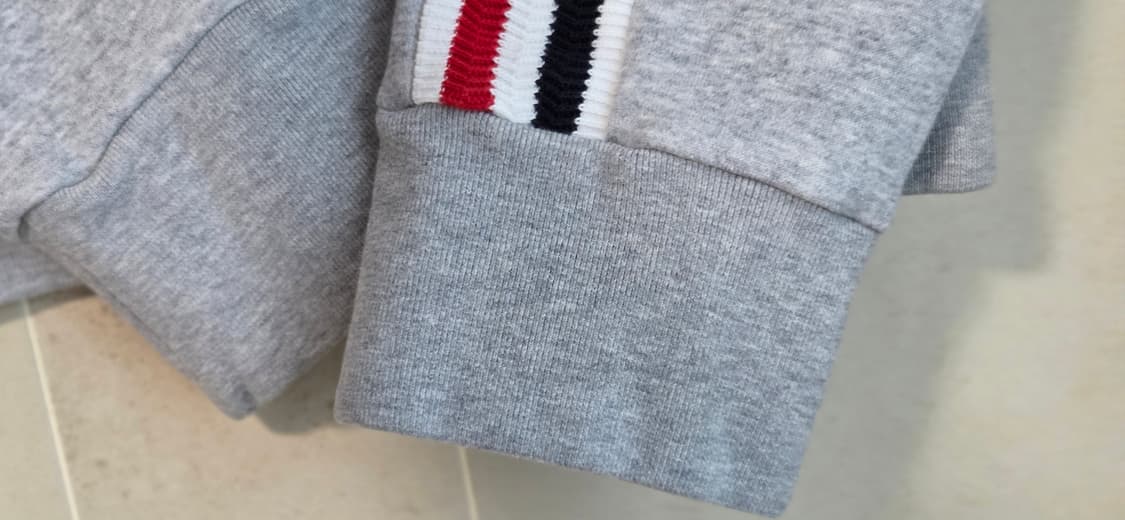 몽클레어 감마블루 스웻 S
드라이완료 택포 상품이미지8