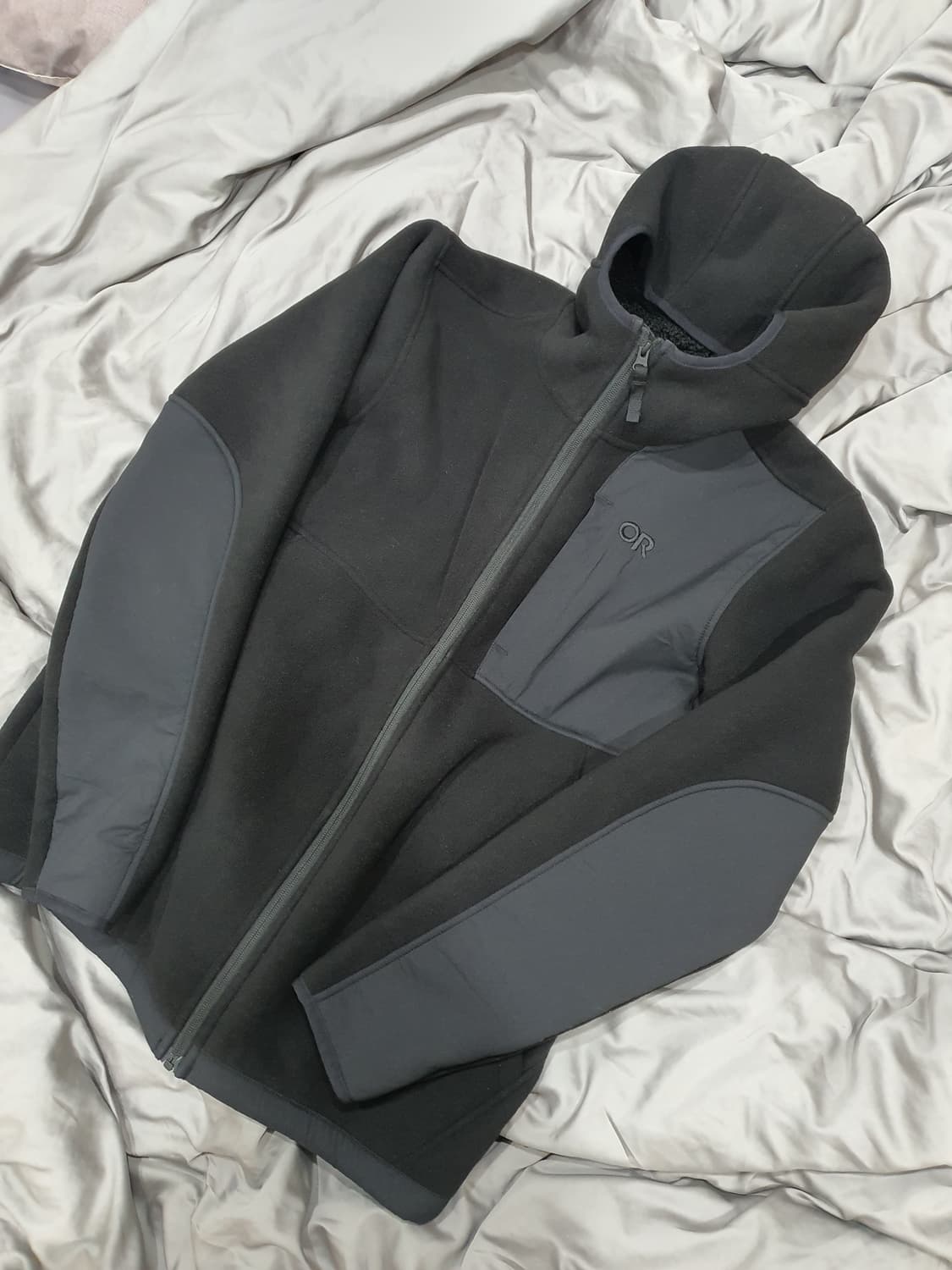 아웃도어 리서치 헤비후리스  상품이미지1