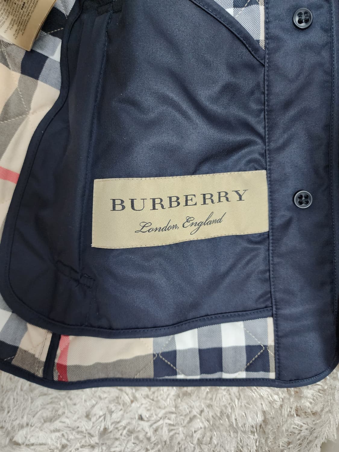 버버리 다이아몬드 퀼팅 자켓 정품 s 애쉬허스트 상품이미지5