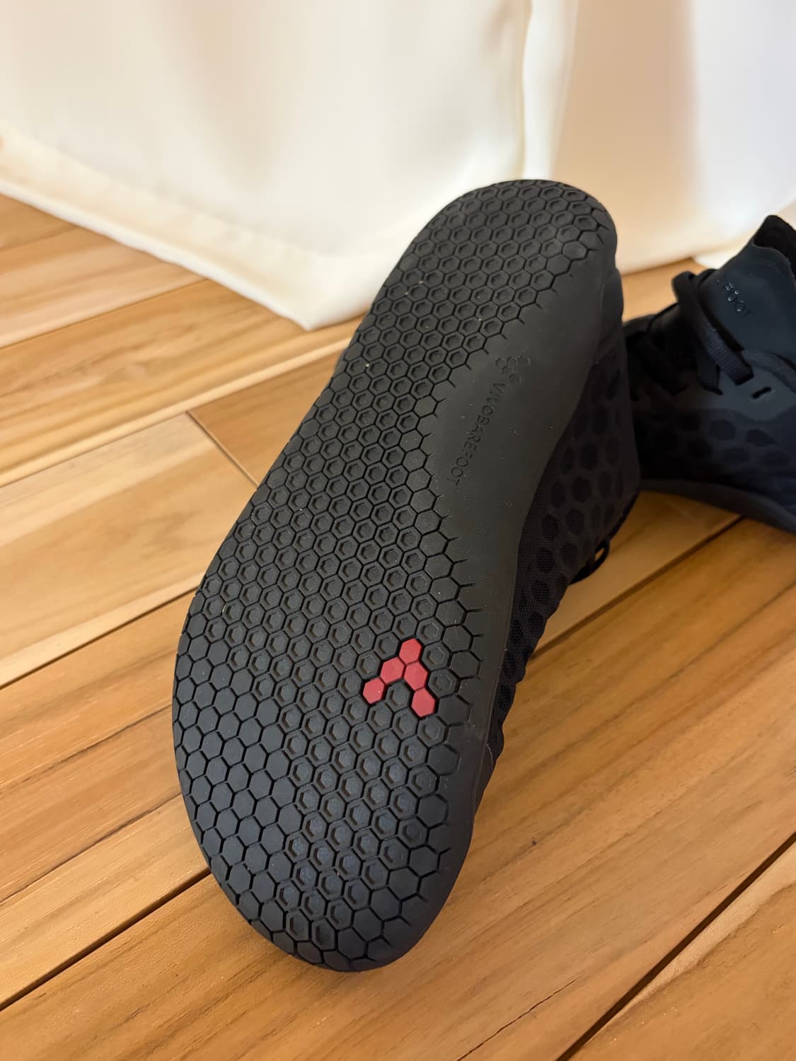 Vivobarefoot Stealth III 상품이미지3