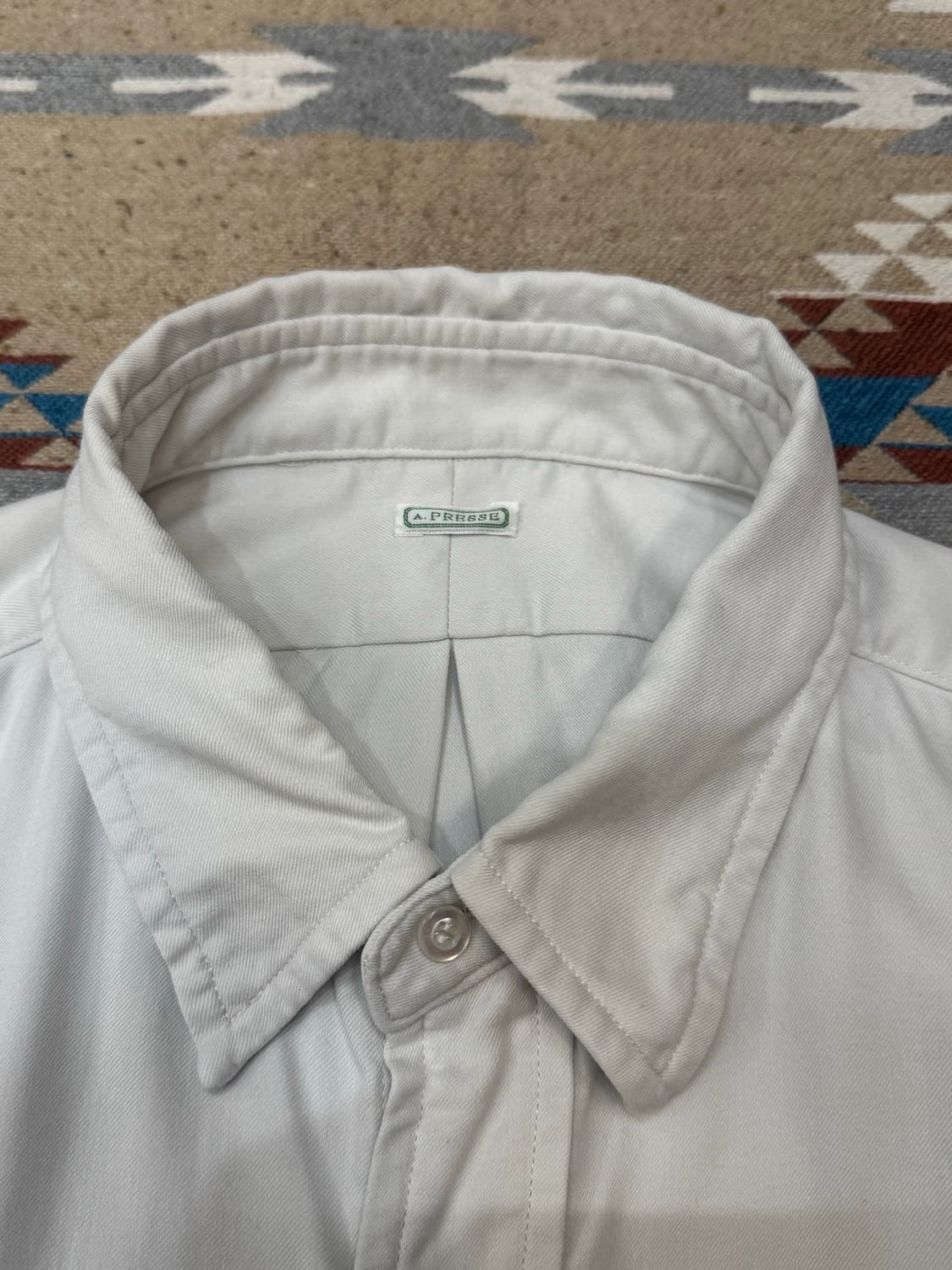 [3] 아프레쎄 더블 위브 트윌 레귤러 칼라 셔츠 에크루 - 25SS 상품이미지3