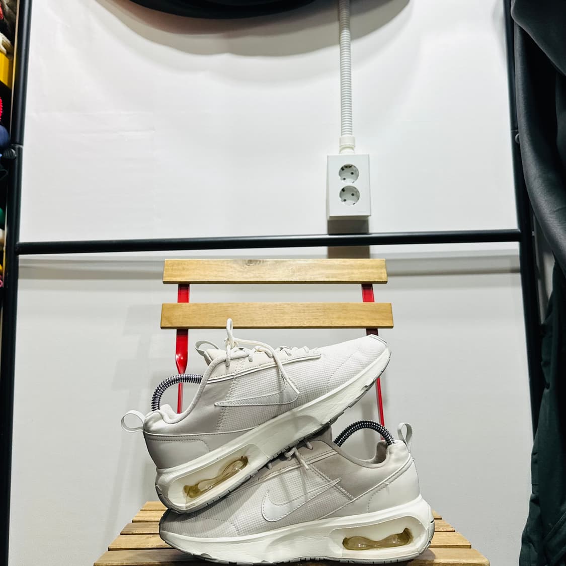 250) 나이키 운동화 남녀공용 신발 에어맥스 인터락 상품이미지7