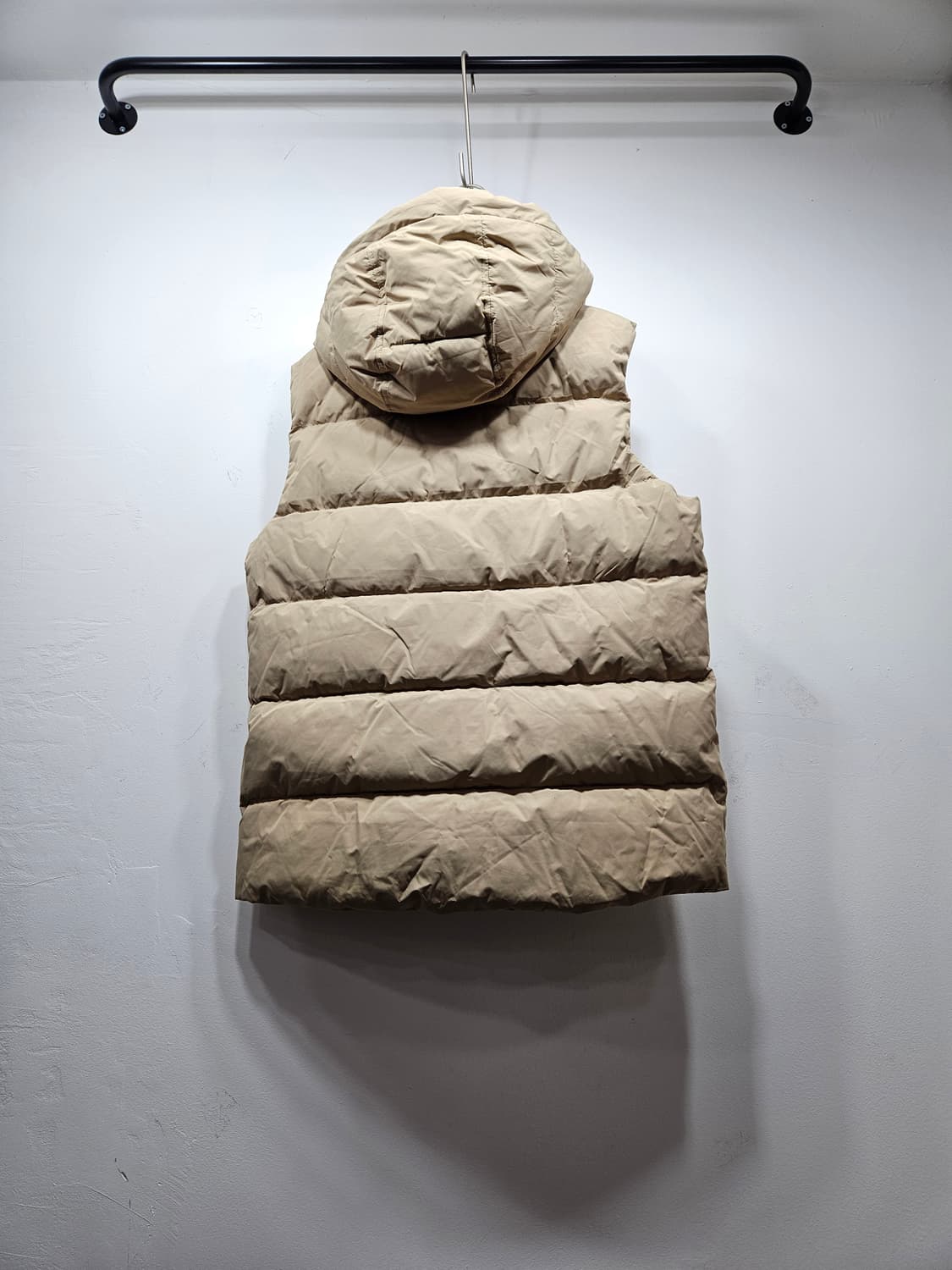 게스(GUESS) 오리털 패딩조끼 베이지 M 후드탈부착 상품이미지8