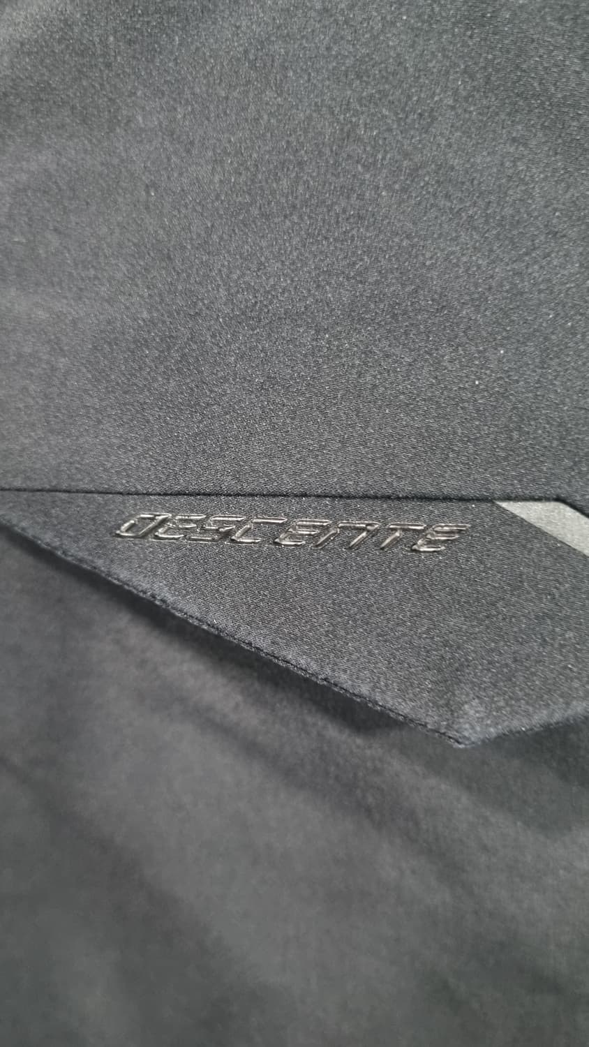 DESCENTE)) 데상트 골프 카고팬츠 33size 상태좋음 상품이미지4