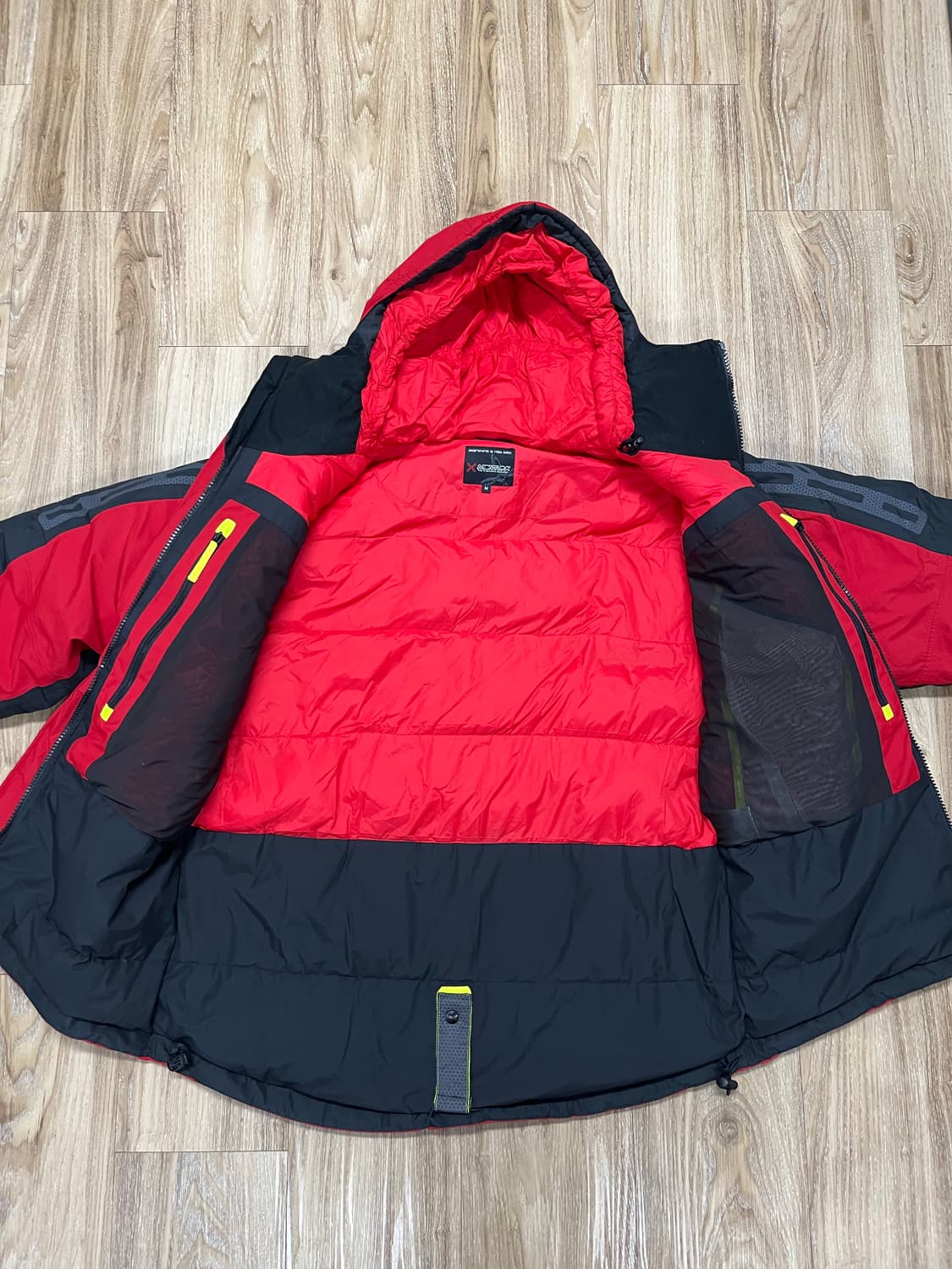 몬츄라 고어텍스 다운 패딩 상품이미지3