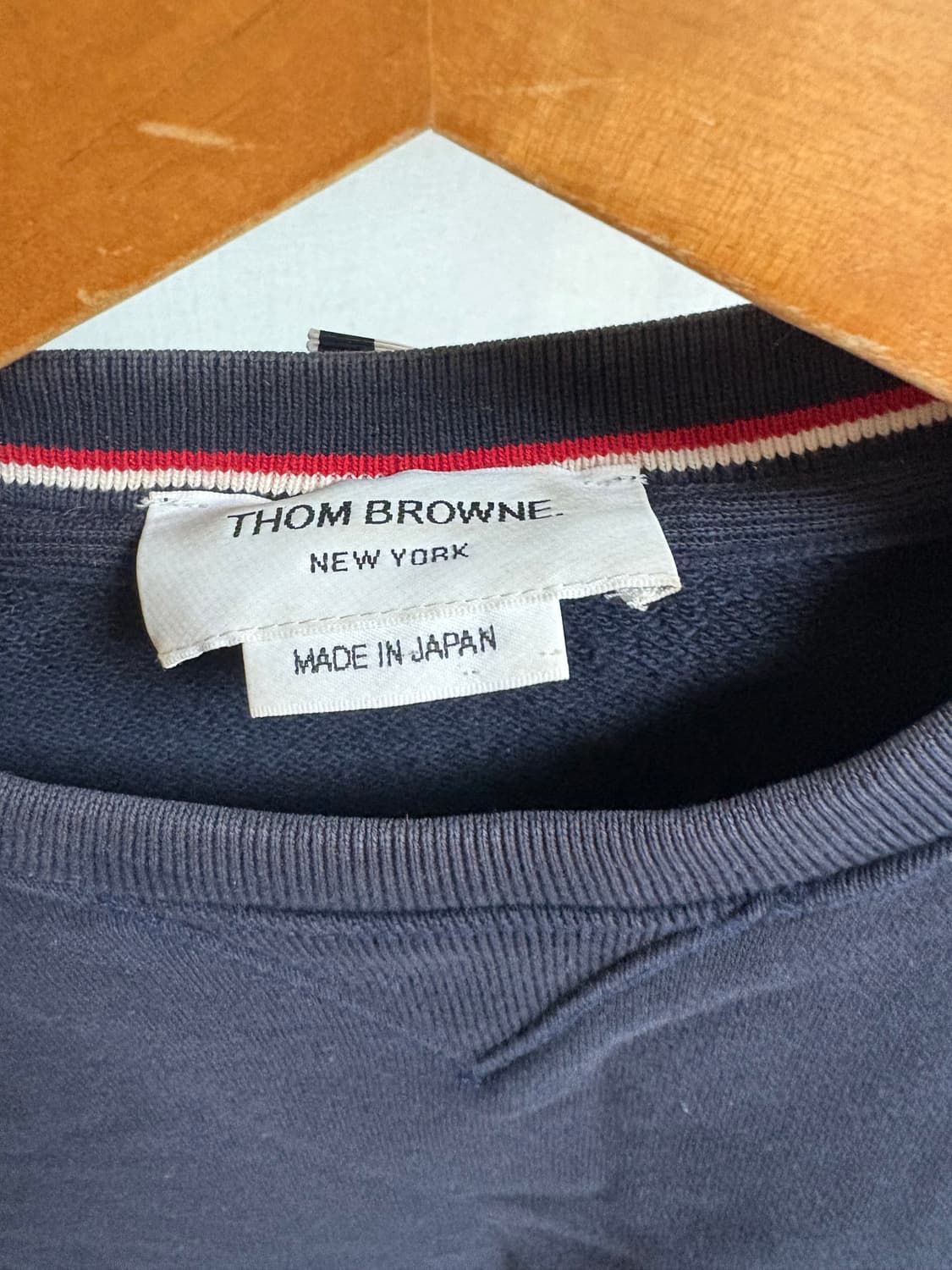톰브라운 사선 네이비 맨투맨 사이즈2 상품이미지7