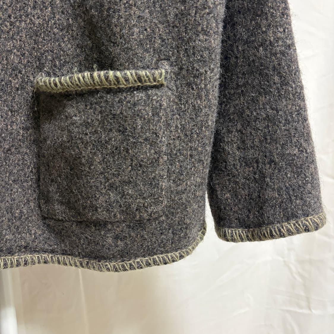 베네통 Made in Italy 버진울 핸드스티치 가디건 / 브라운, M 상품이미지5