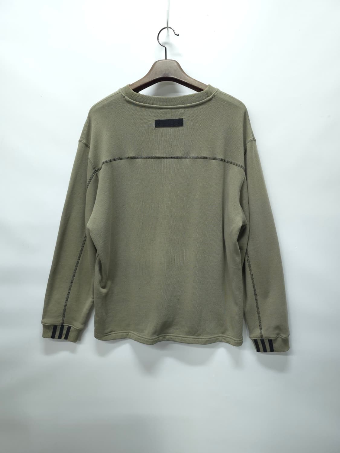 아디다스 남성 오리지널스 포켓 디테일 맨투맨 상품이미지7