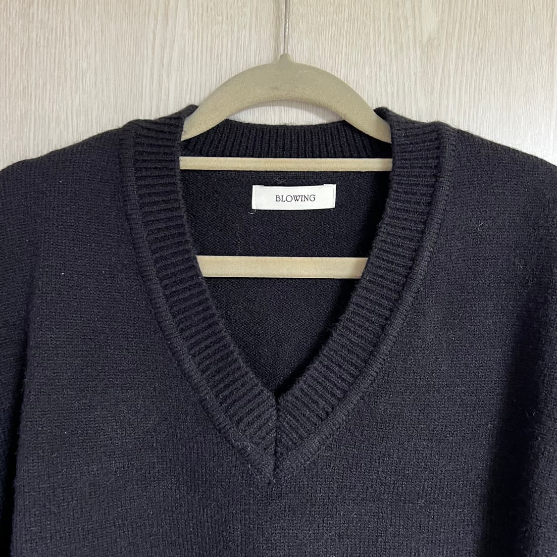 블렘토 브이넥니트 상품이미지3