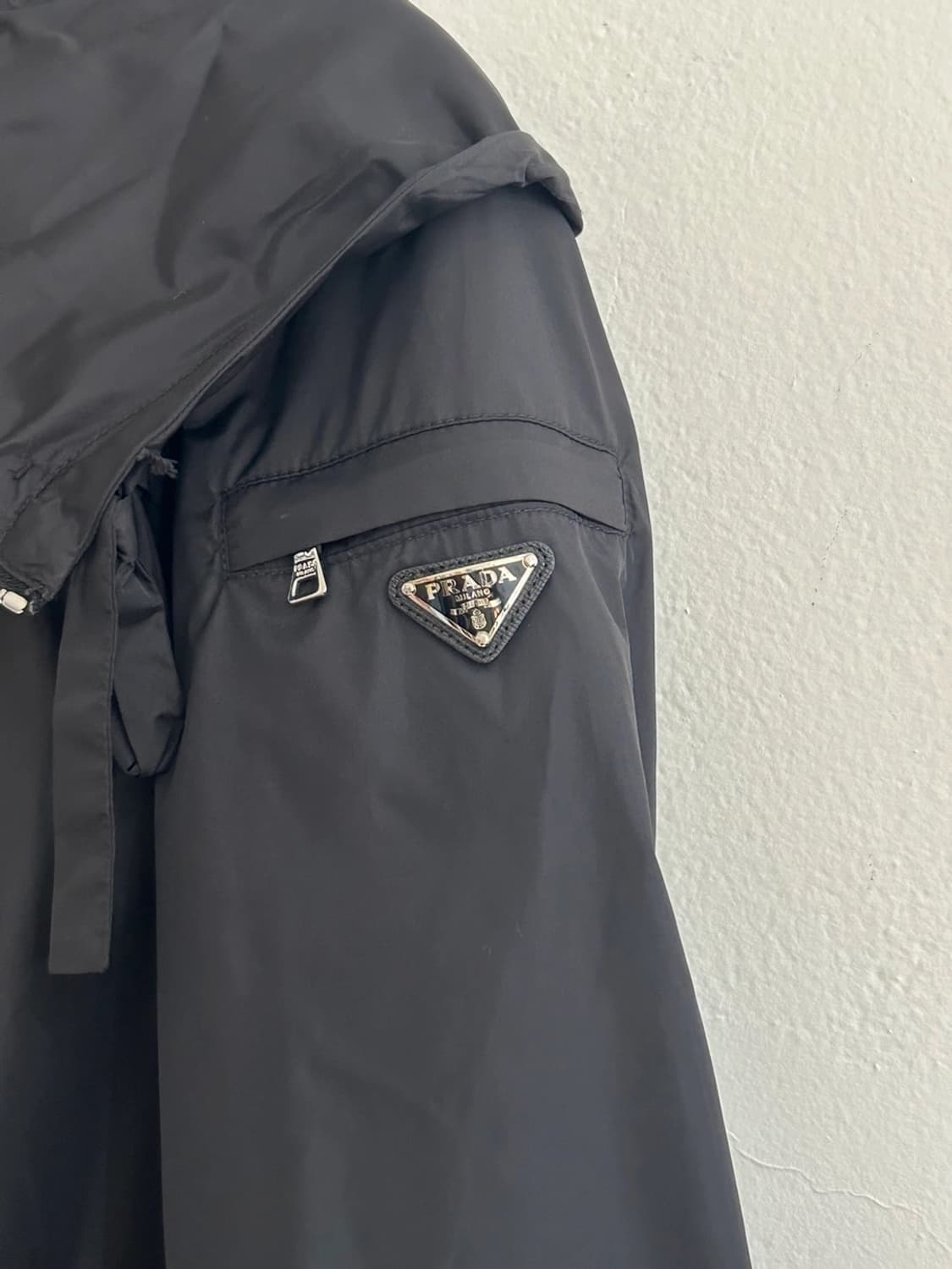 프라다 바람막이 상품이미지2