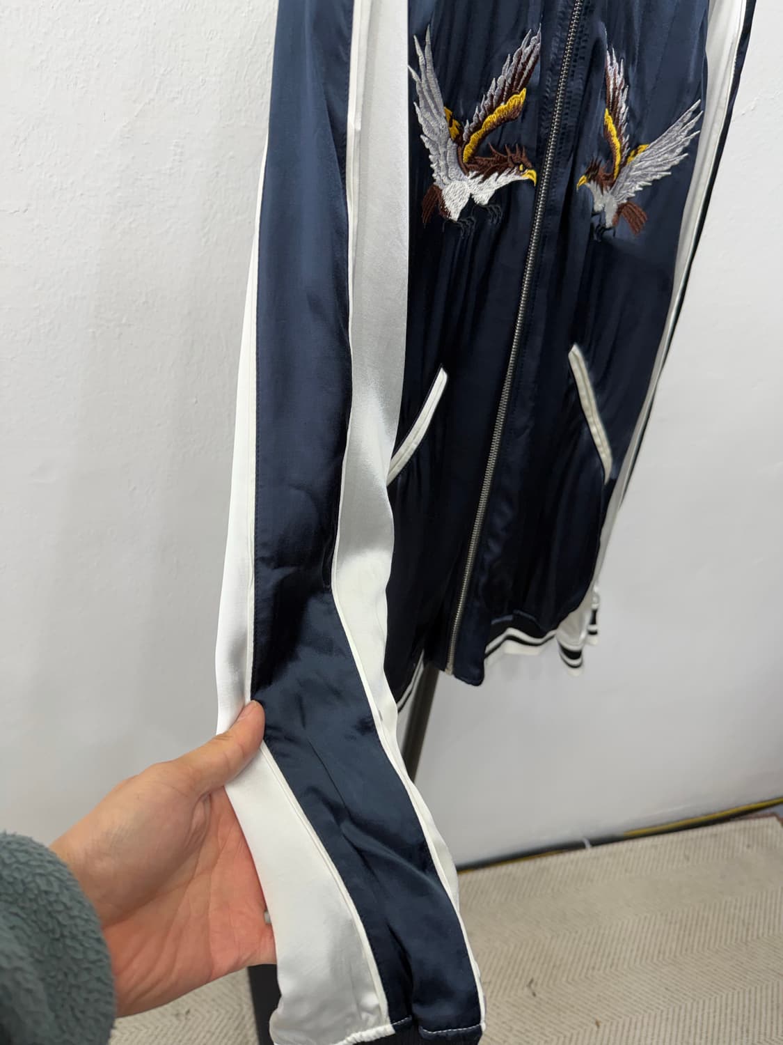 정품) 산드로옴므 독수리 자수 스카쟌 자켓 XL 상품이미지3