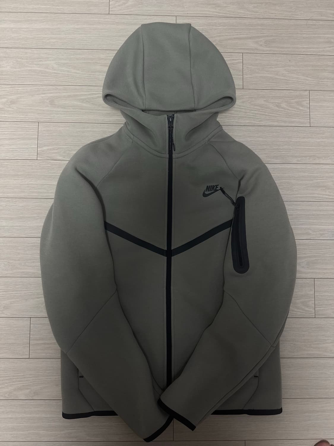 나이키 테크팩 올리브 그린 상품이미지1