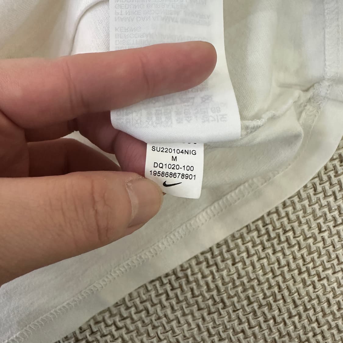 M 나이키 서퍼 반팔티 화이트 0326D  상품이미지4