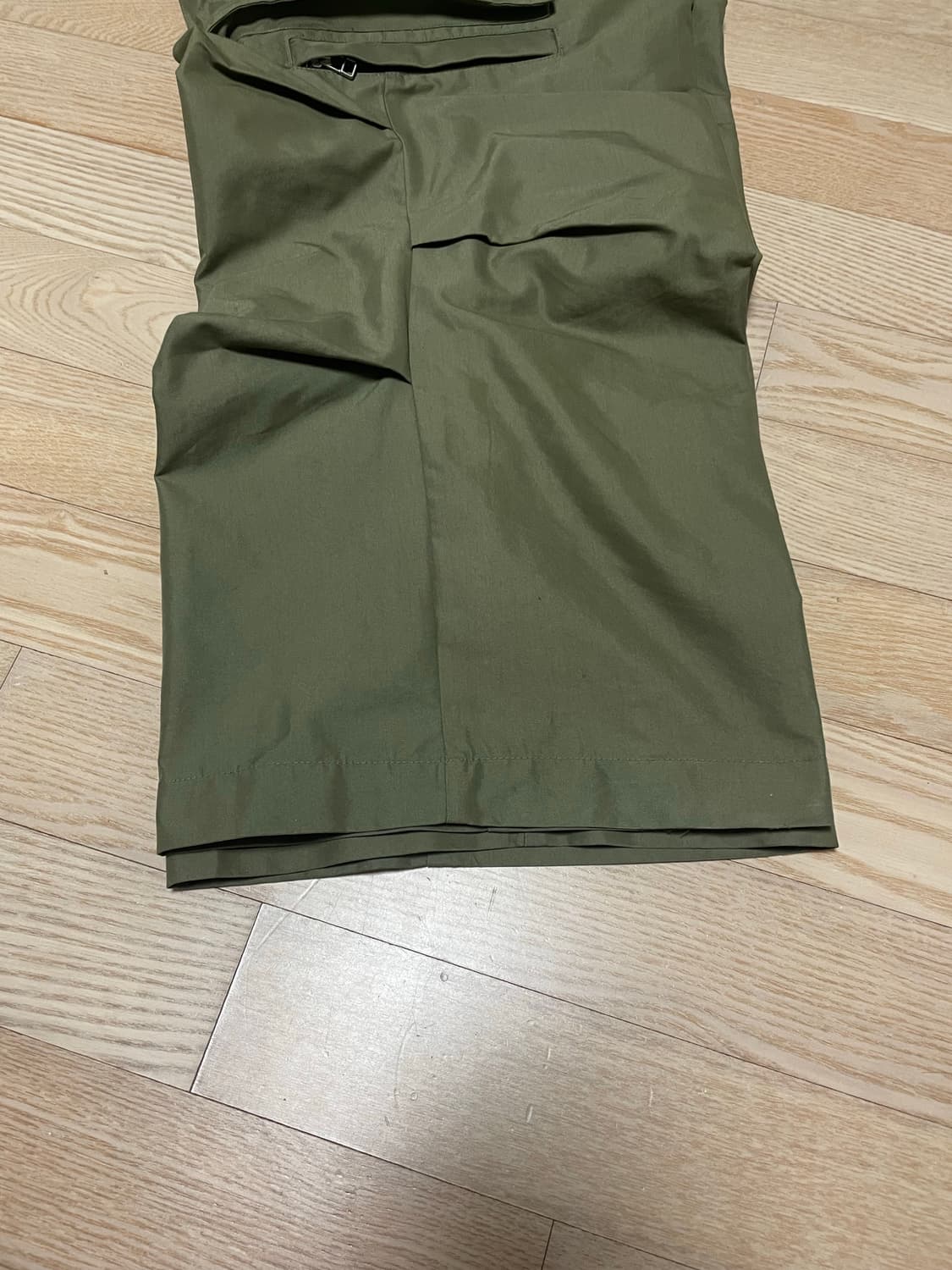 이예 카고팬츠 카키(m) 상품이미지4