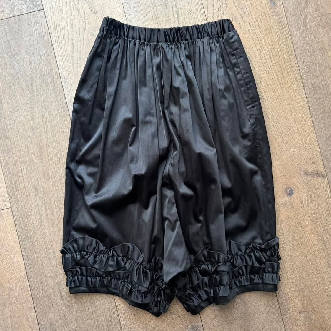 Frill Satin Saruel Pants 상품이미지5
