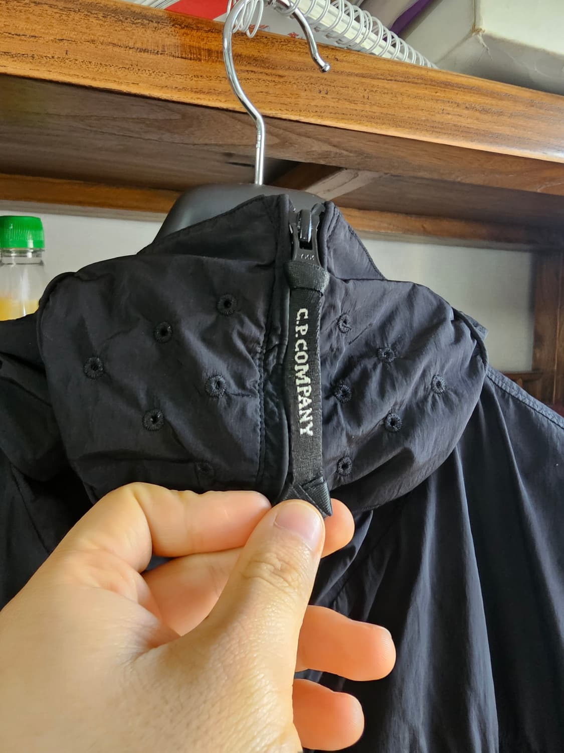 씨피컴퍼니 나일론 블랙 자켓 팔아요 cp컴퍼니 상태 아주 좋음 상품이미지5