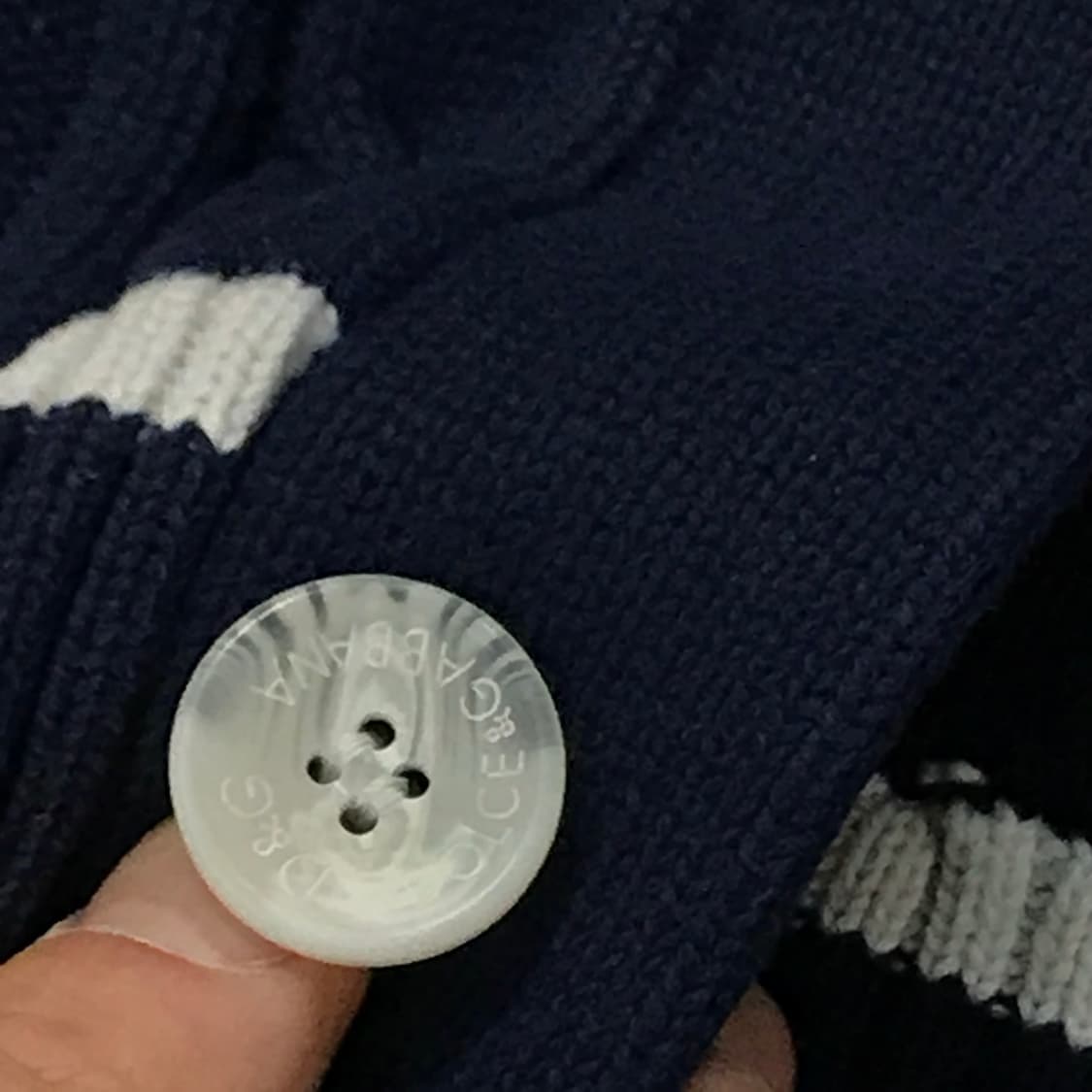 돌체 앤 가바나 네이비 케이블 숄 카라 가디건 여성 55 66 사이즈  상품이미지7