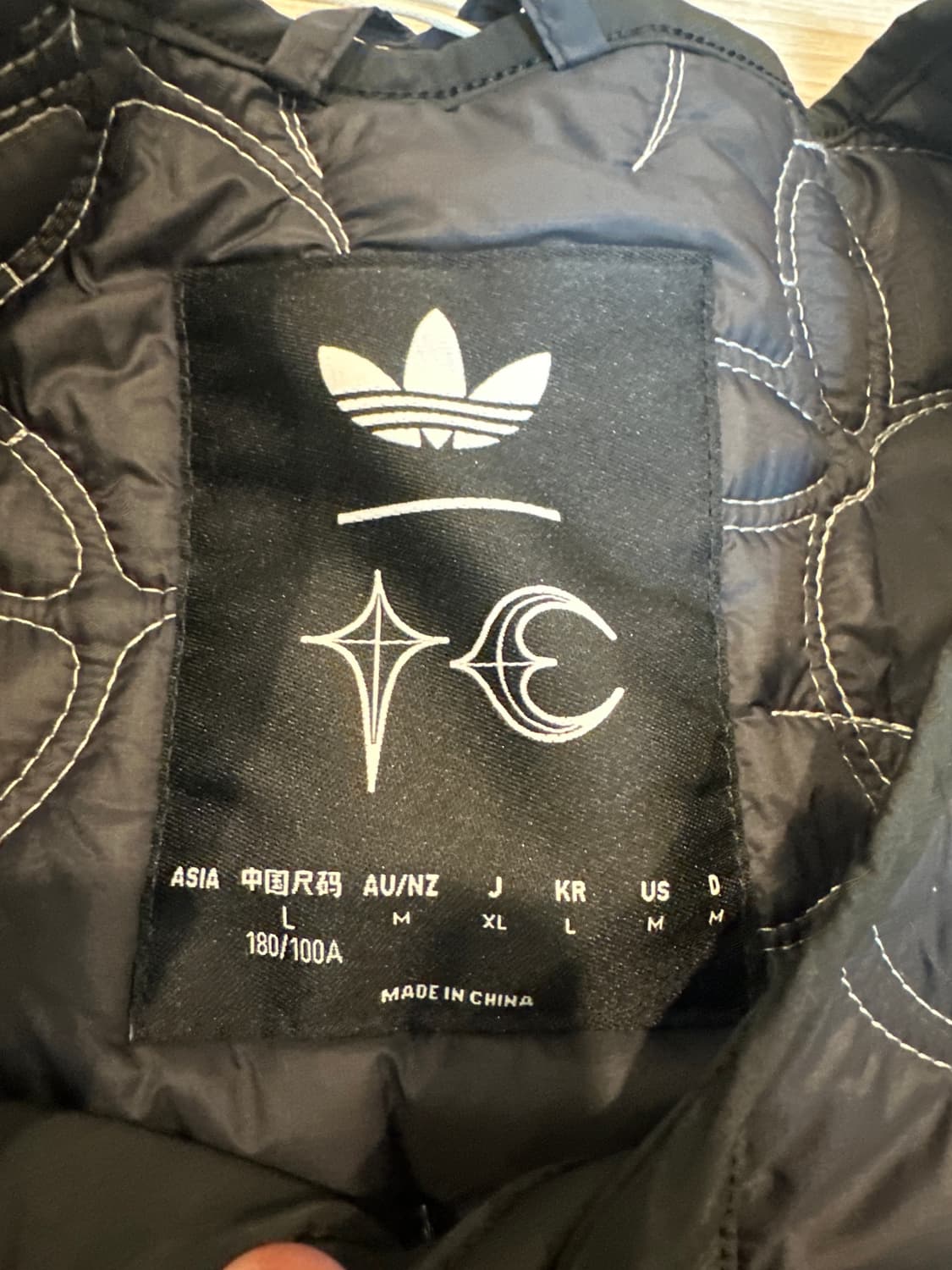 아디다스 떠그클럽 퀼팅 자켓 L 상품이미지2