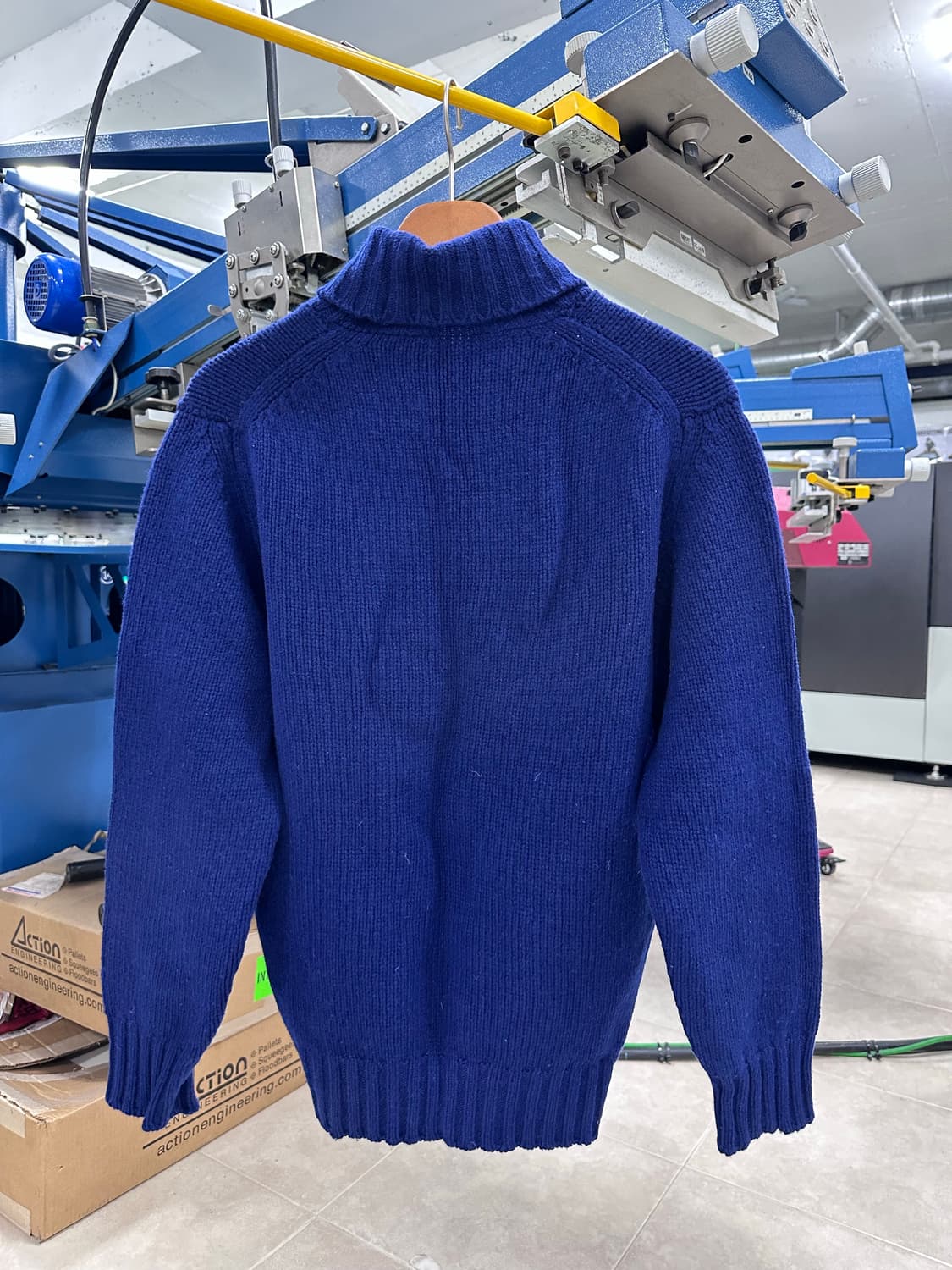 윌리엄로키 터틀넥 네이비 38 상품이미지1