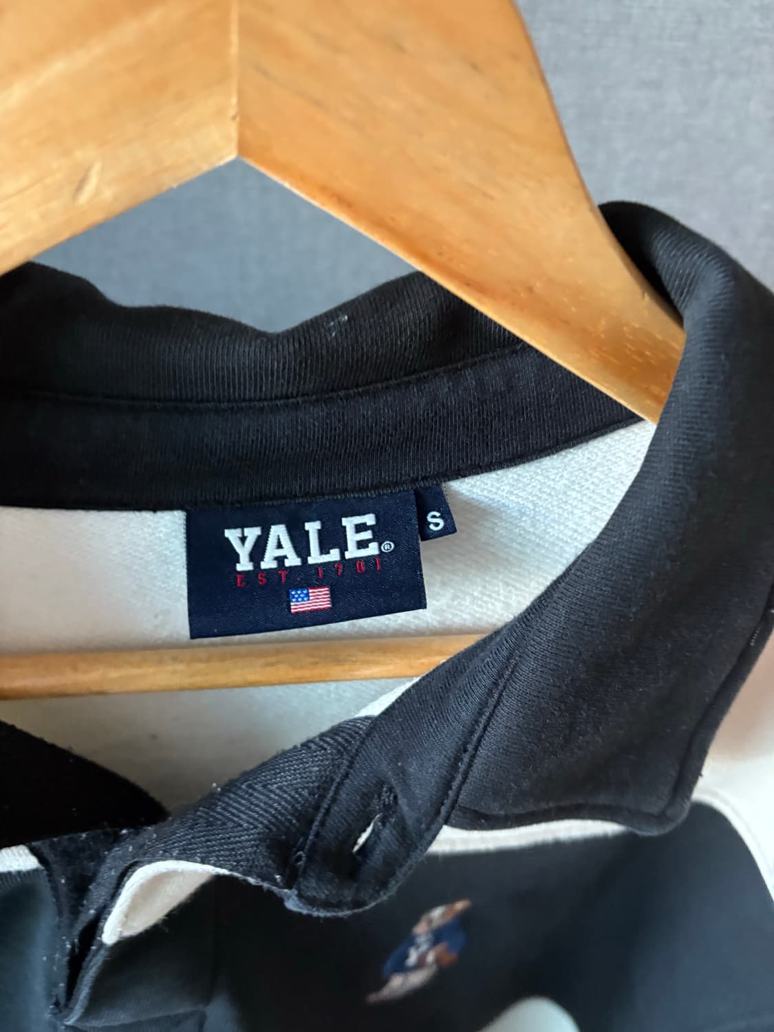 예일 스트라이프 럭비티셔츠 상품이미지3