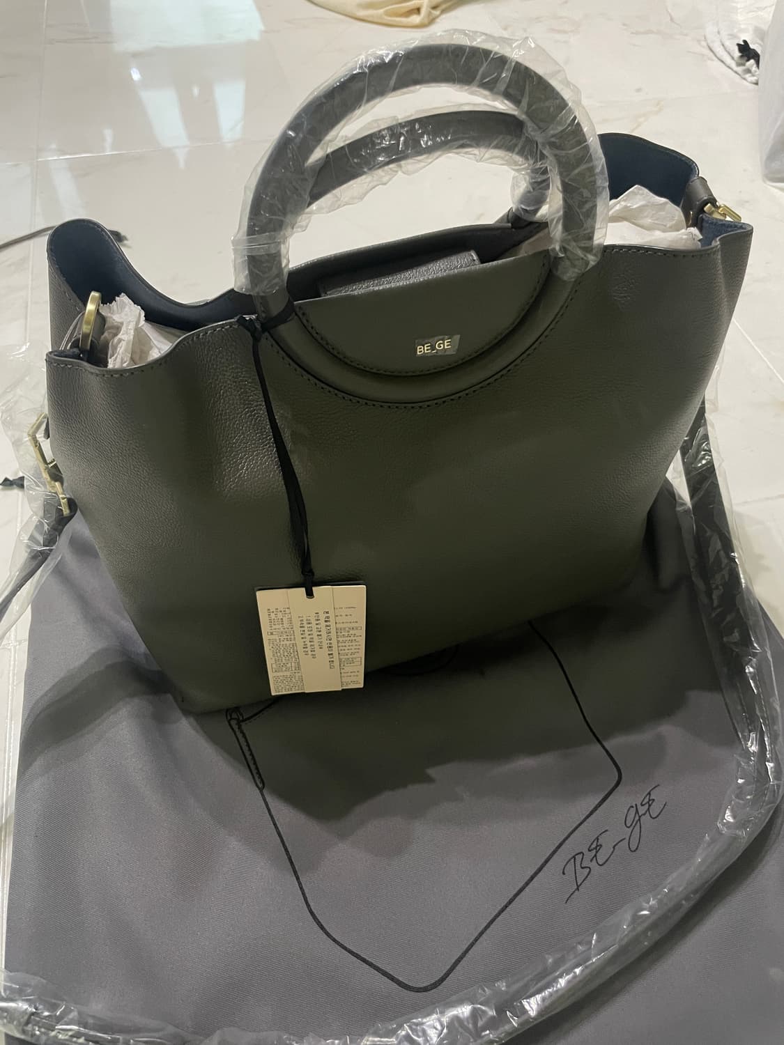 BE_GE 그레이 토트백 새상품입니다. 상품이미지1