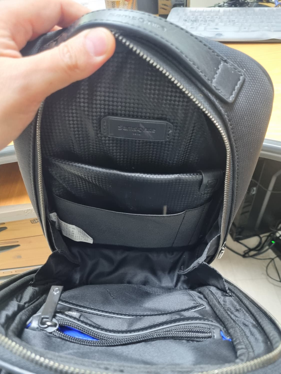 샘소나이트 벤슨 슬링백 상품이미지8