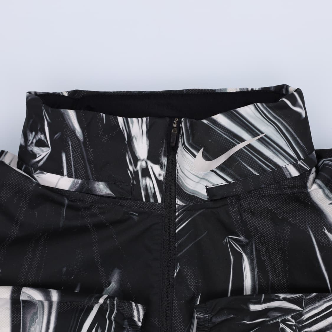 [XL] 나이키 여성 쉴드 러닝 후드 바람막이 자켓 N6926 상품이미지4