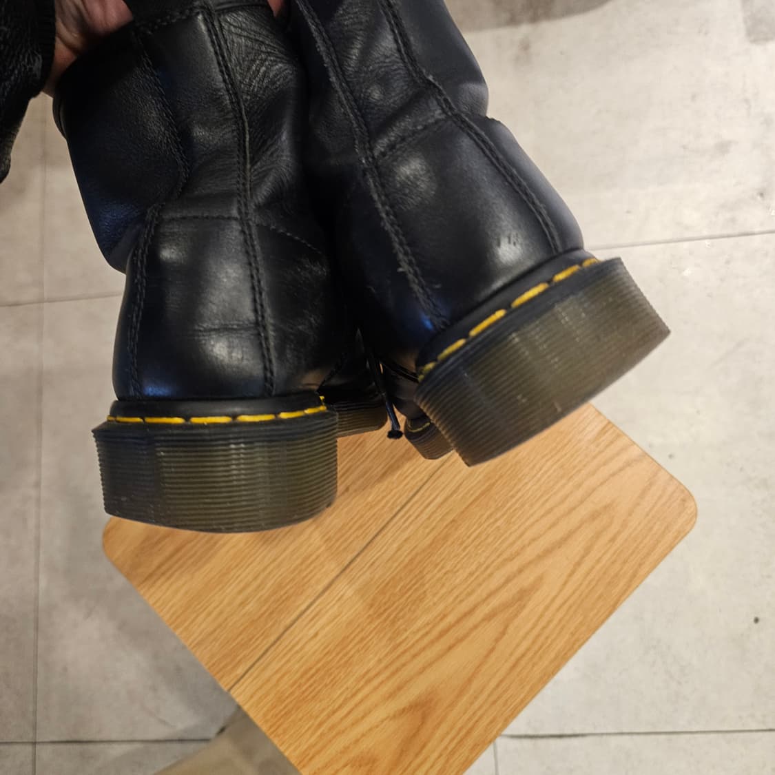 260 닥터마틴 8홀 부츠 상품이미지3