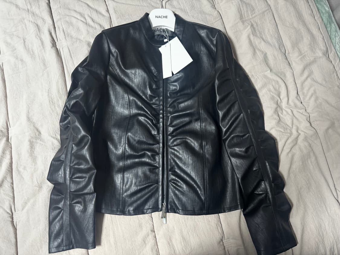 SHIRRING LEATHER JACKET BLACK 상품이미지2