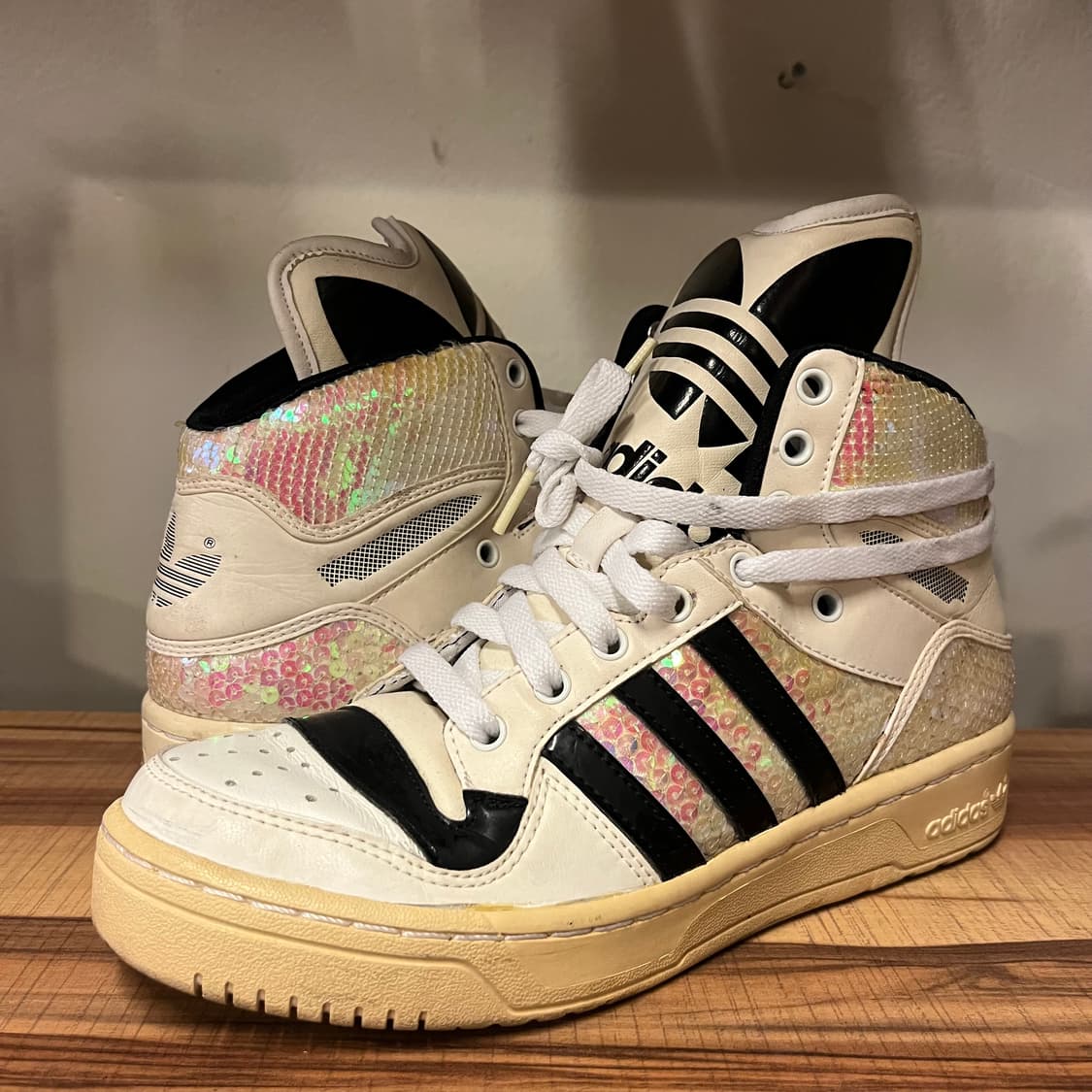 아디다스 빅로고 하이탑 상품이미지1