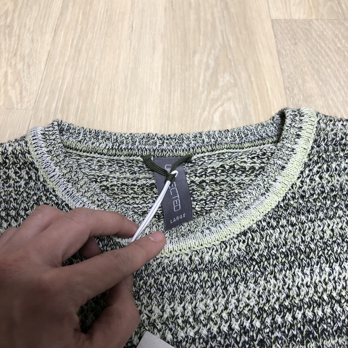 (L) 새상품 언어펙티드 UNAFFECTED 니트 베스트 라임 상품이미지4