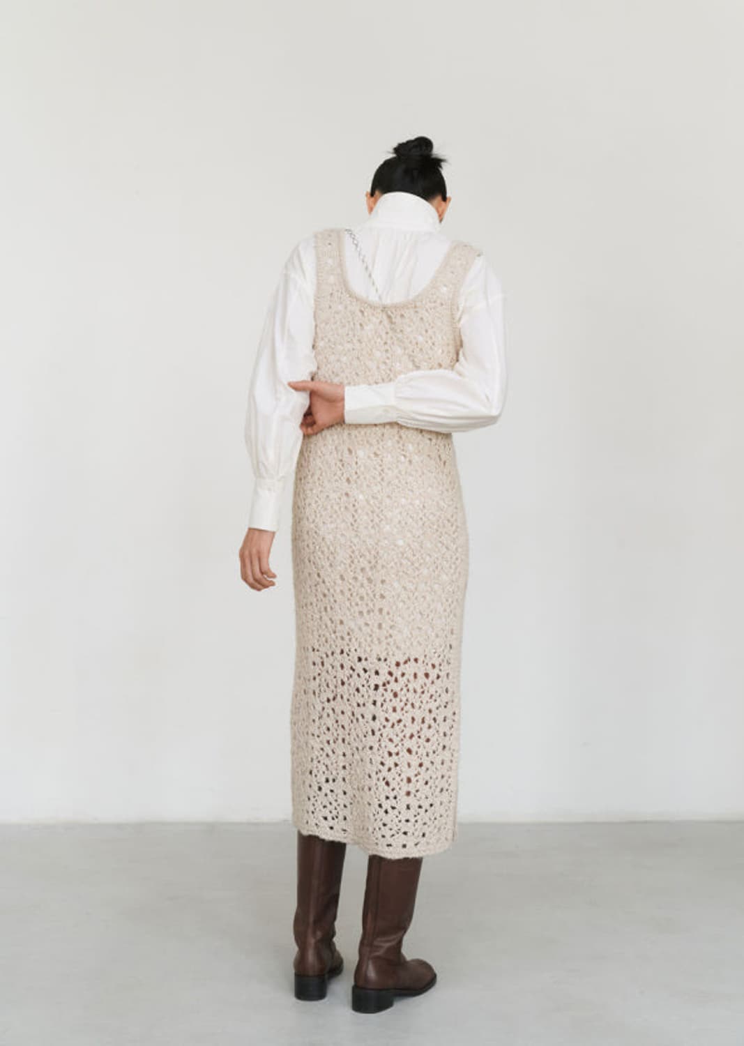 [아모멘토] 크로쉐 니트 드레스 원피스 (베이지) 상품이미지2