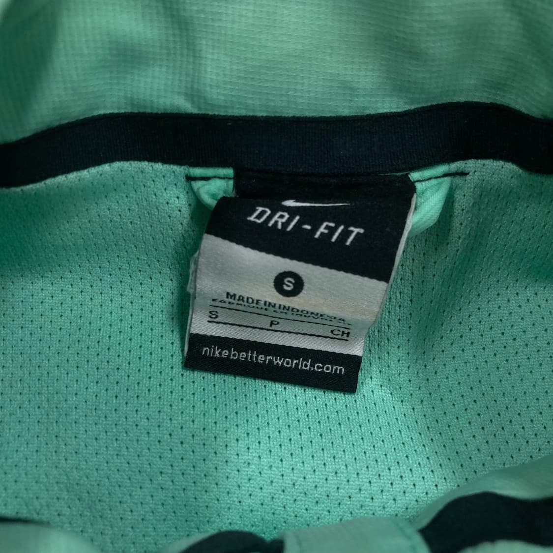 나이키 믹스 컬러 바르셀로나 로고 바람막이 상품이미지4