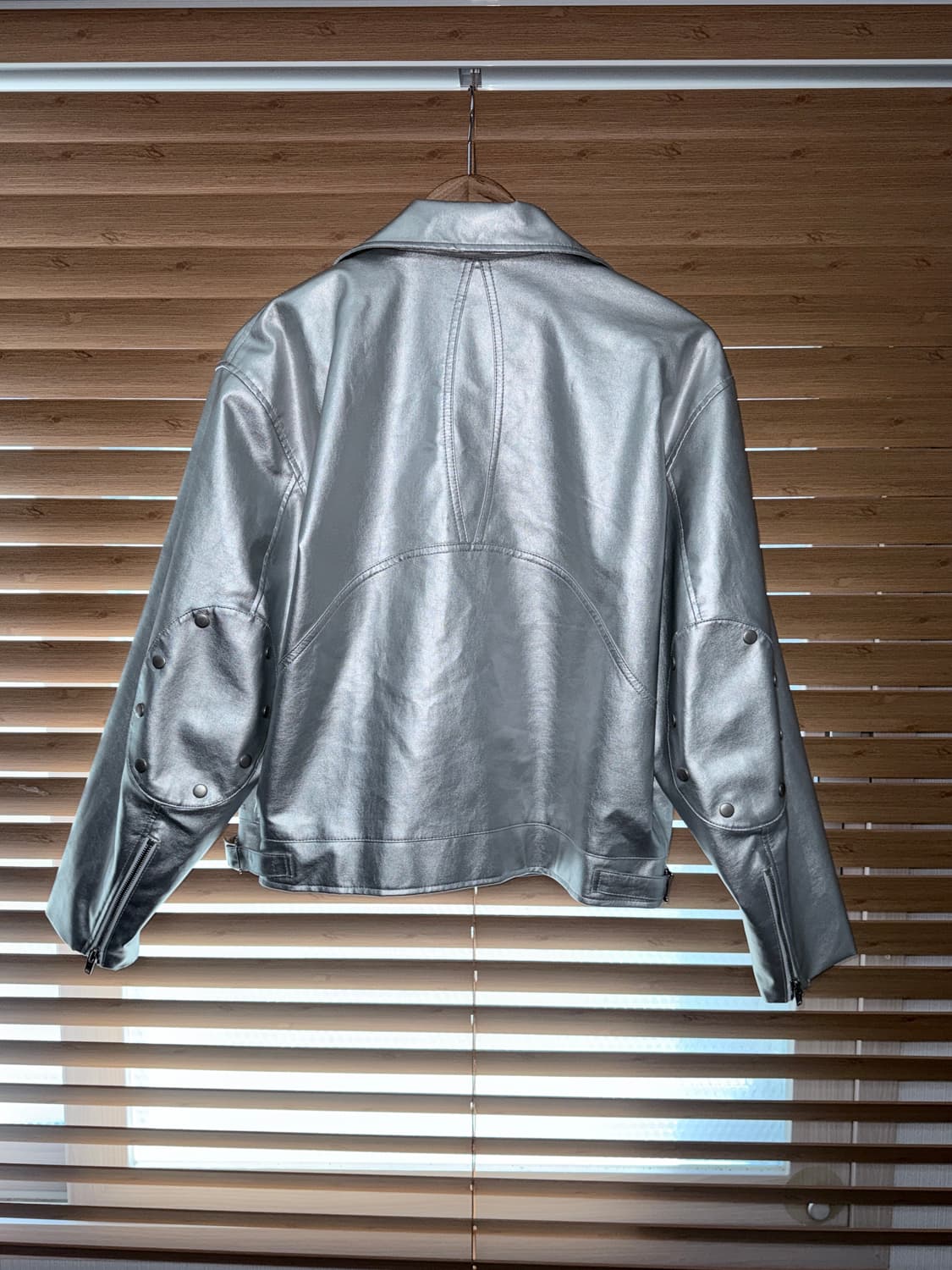 마뗑킴 실버 자켓 상품이미지4