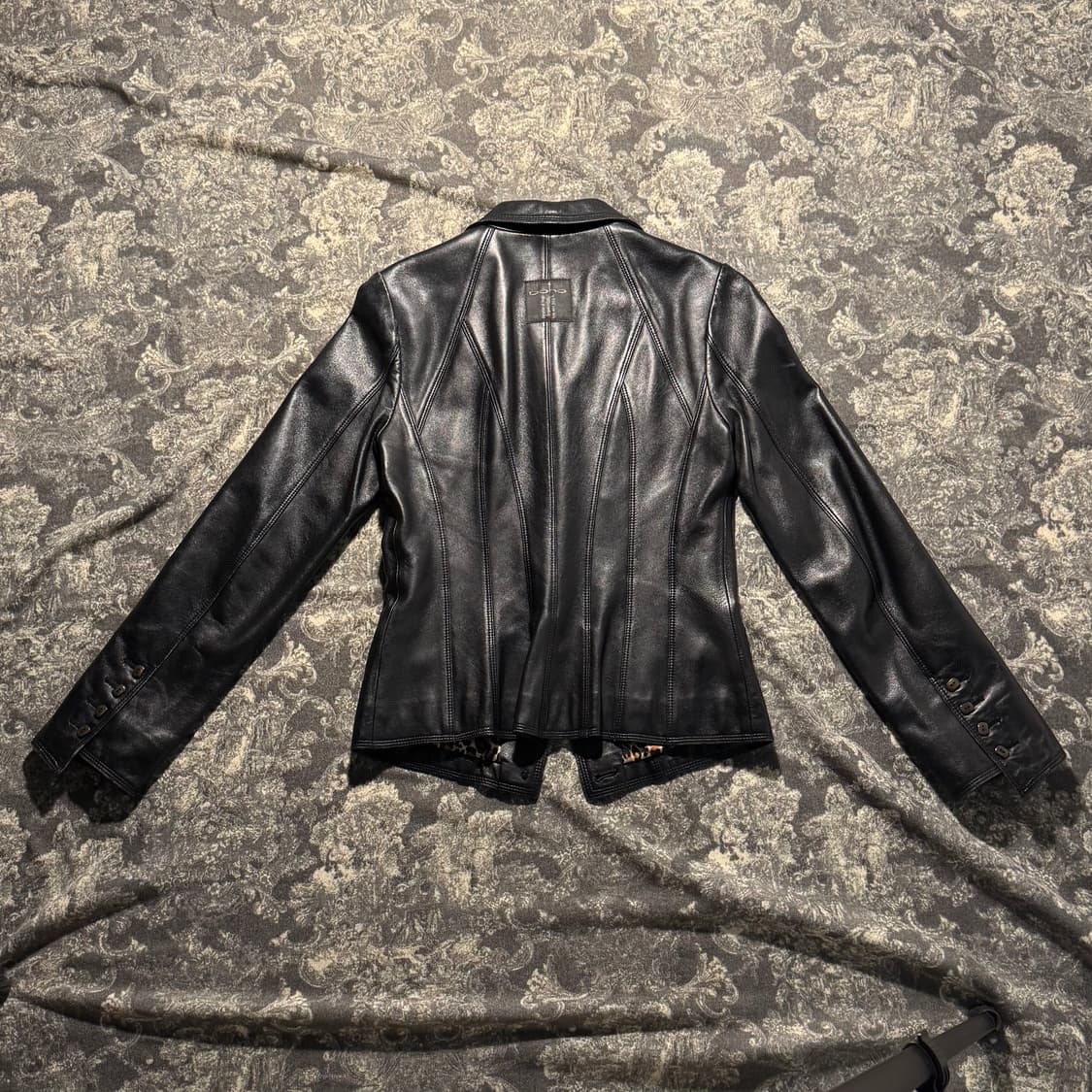 램스킨 슬림버튼 레더 자켓 상품이미지2