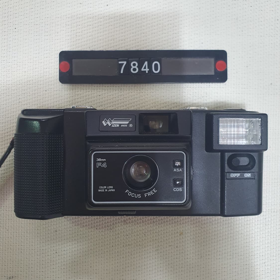 위젠 F4 포커스 프리 필름카메라 상품이미지1