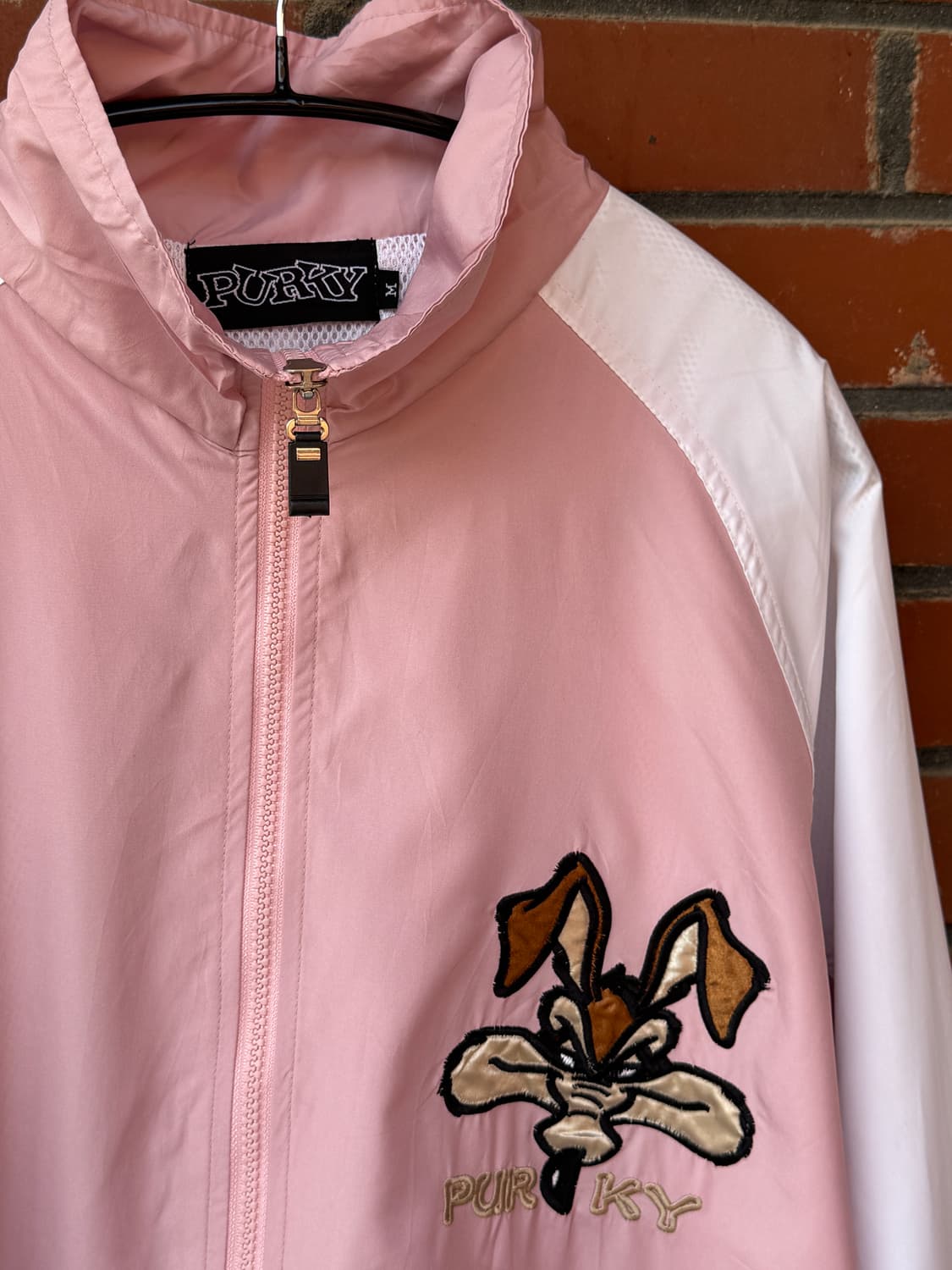 Purky 루니툰 와일 코요테 자수 바람막이 상품이미지3