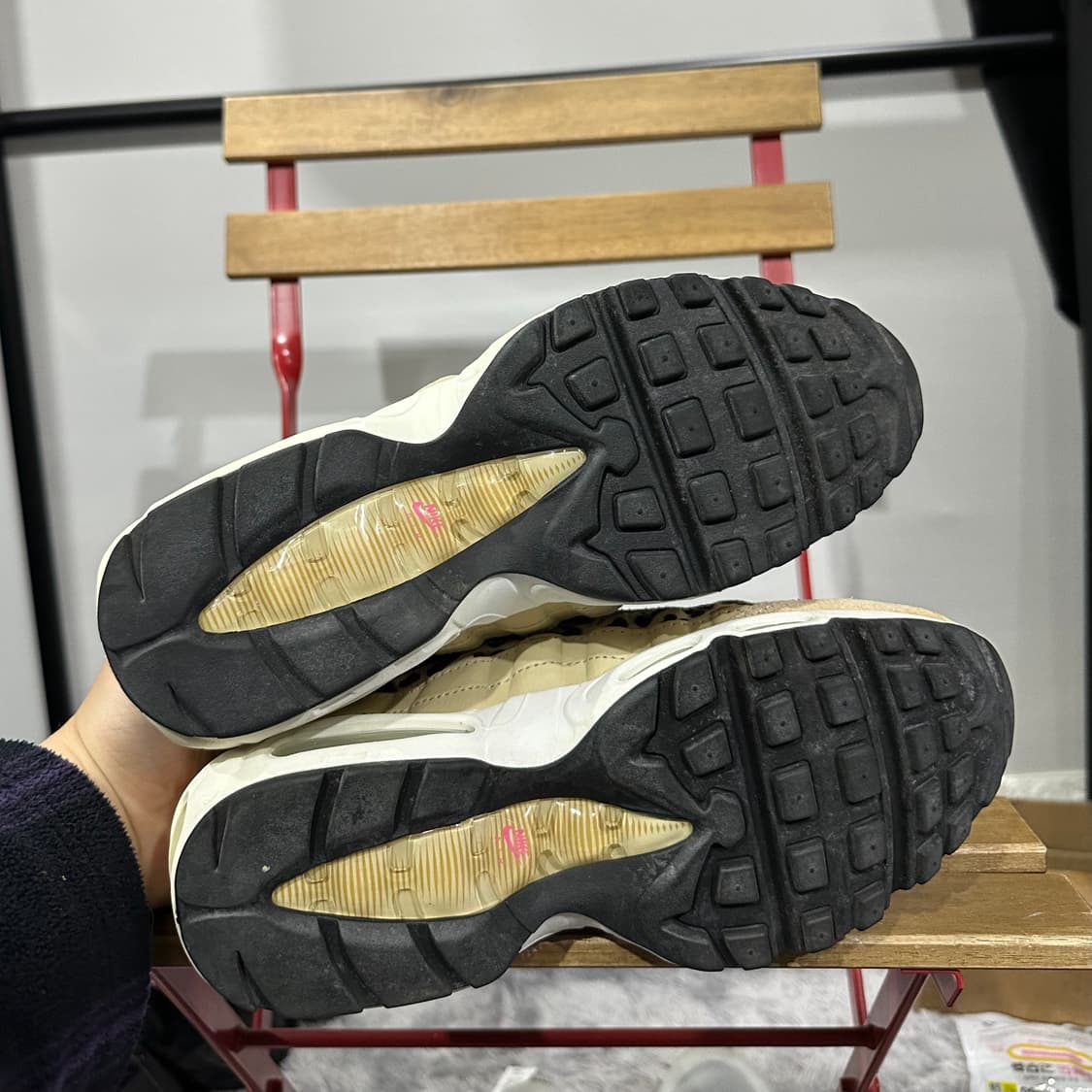 255) 나이키 운동화 남성 남자 신발 에어맥스 95 레오파드 상품이미지6