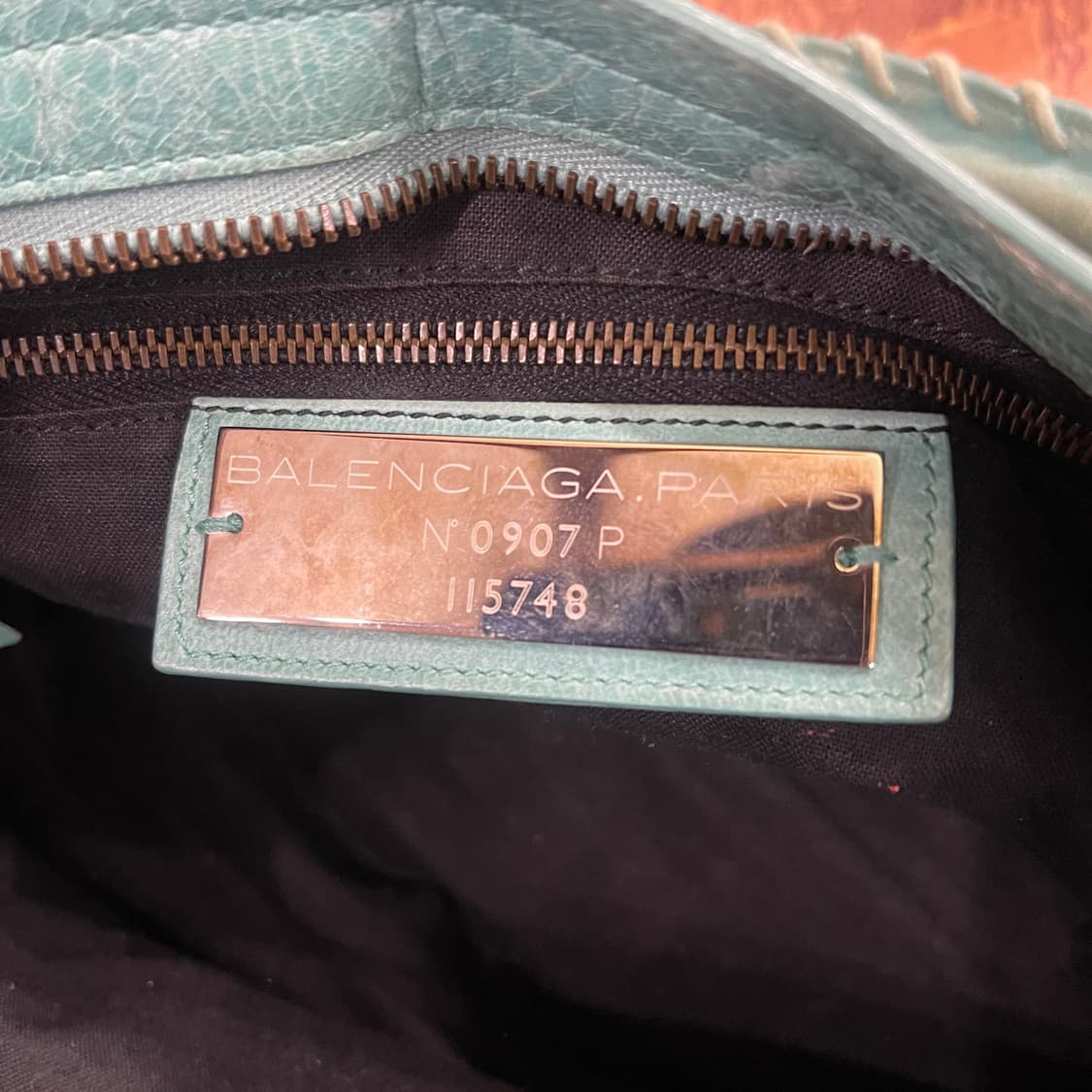 발렌시아가 모터백 상품이미지4