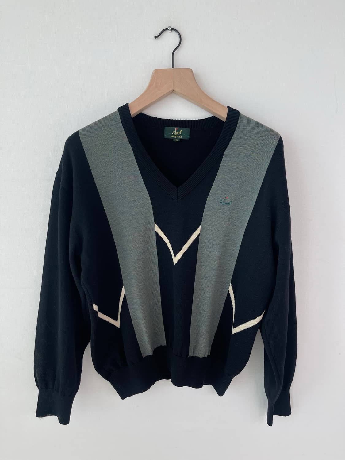 엘로드 골프 브이넥 니트 100 상품이미지1