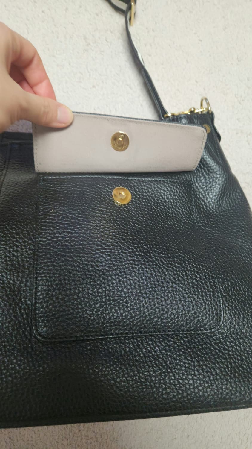 ATAO 브랜드의 블랙 가죽 가방 상품이미지6