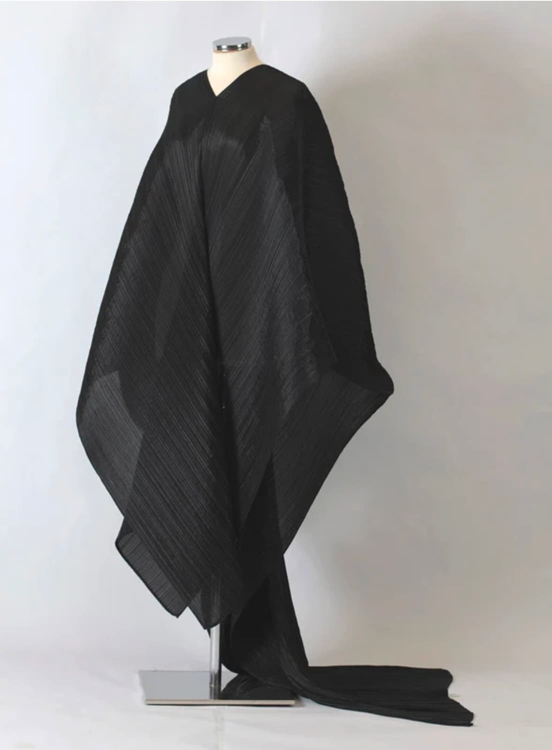 이세이미야케 플리츠플리즈 브이넥 마담 숄 스커프 상품이미지2