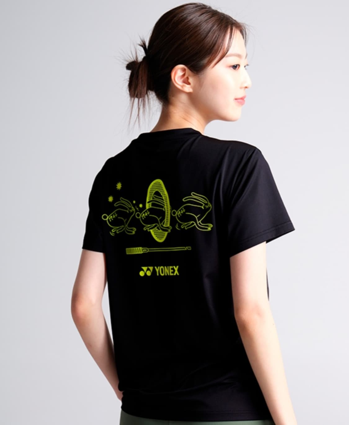 요넥스 여성 배드민턴 반팔티 (85)

 상품이미지1