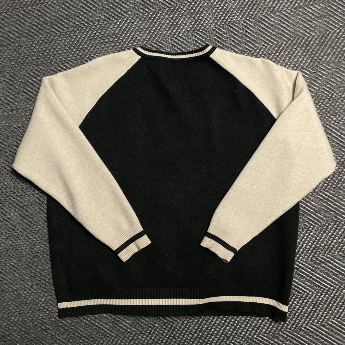 디미트리블랙 아트웍 빅로고 투웨이 레글런 니트 집업o 5376 상품이미지5