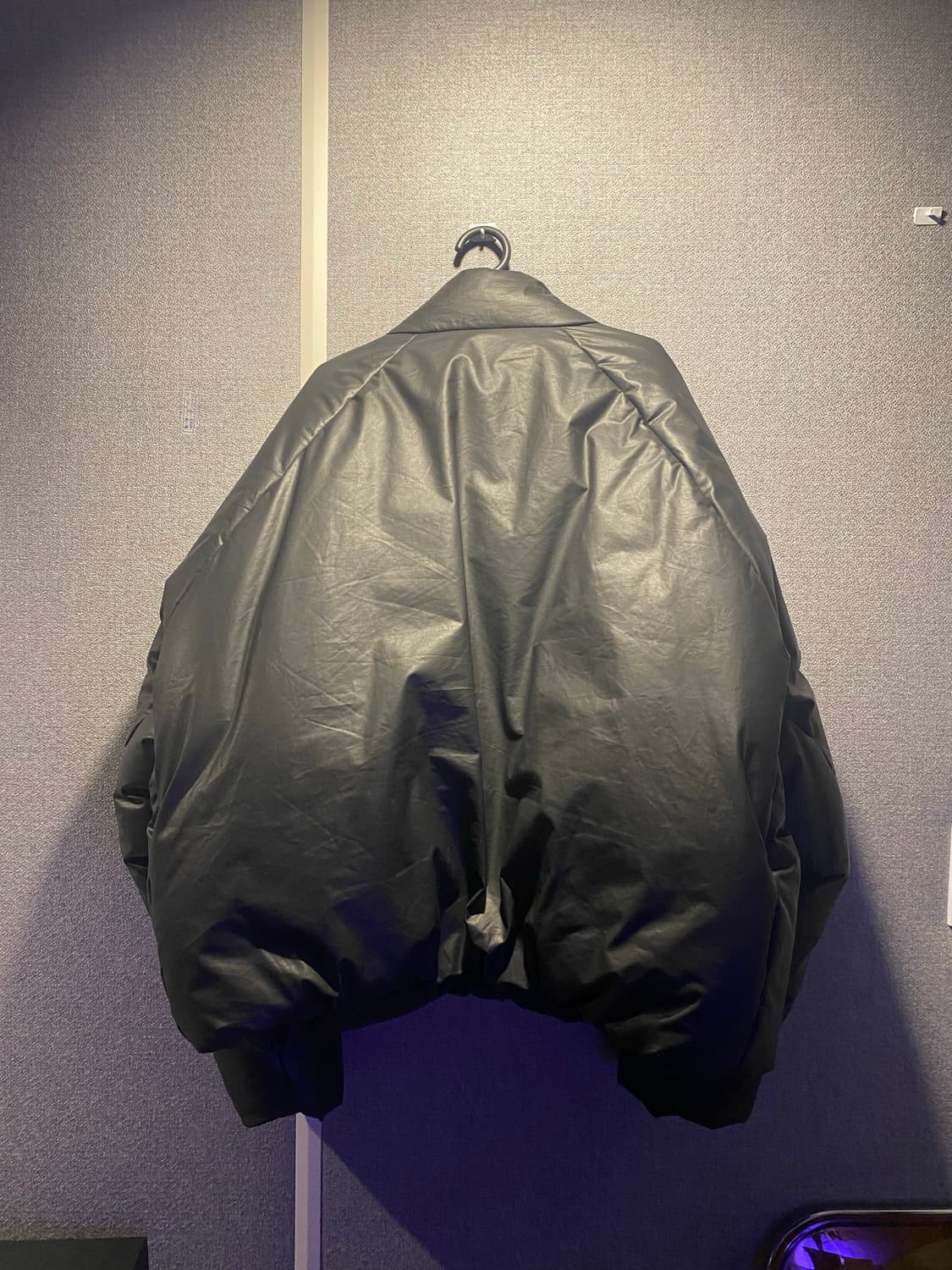 Yeezy gap round jacket 1 black 상품이미지2
