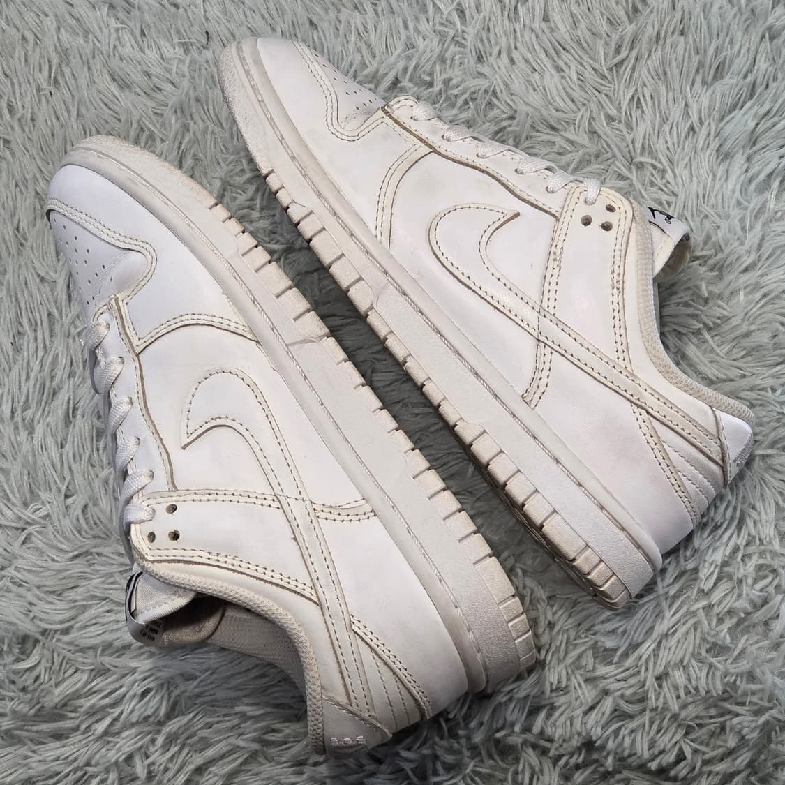 8w-9:나이키 덩크 로우 트리플 화이트 230cm 상품이미지8