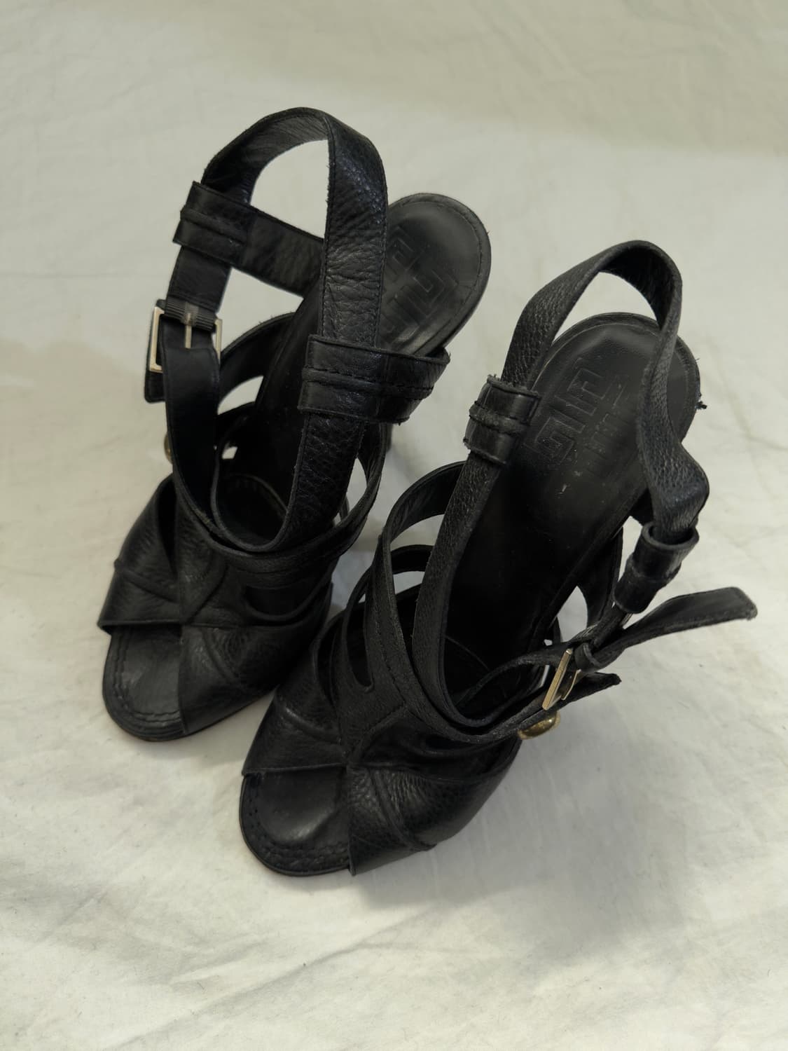 지방시 리카르도 티시 레더 스트랩 샌들 상품이미지2