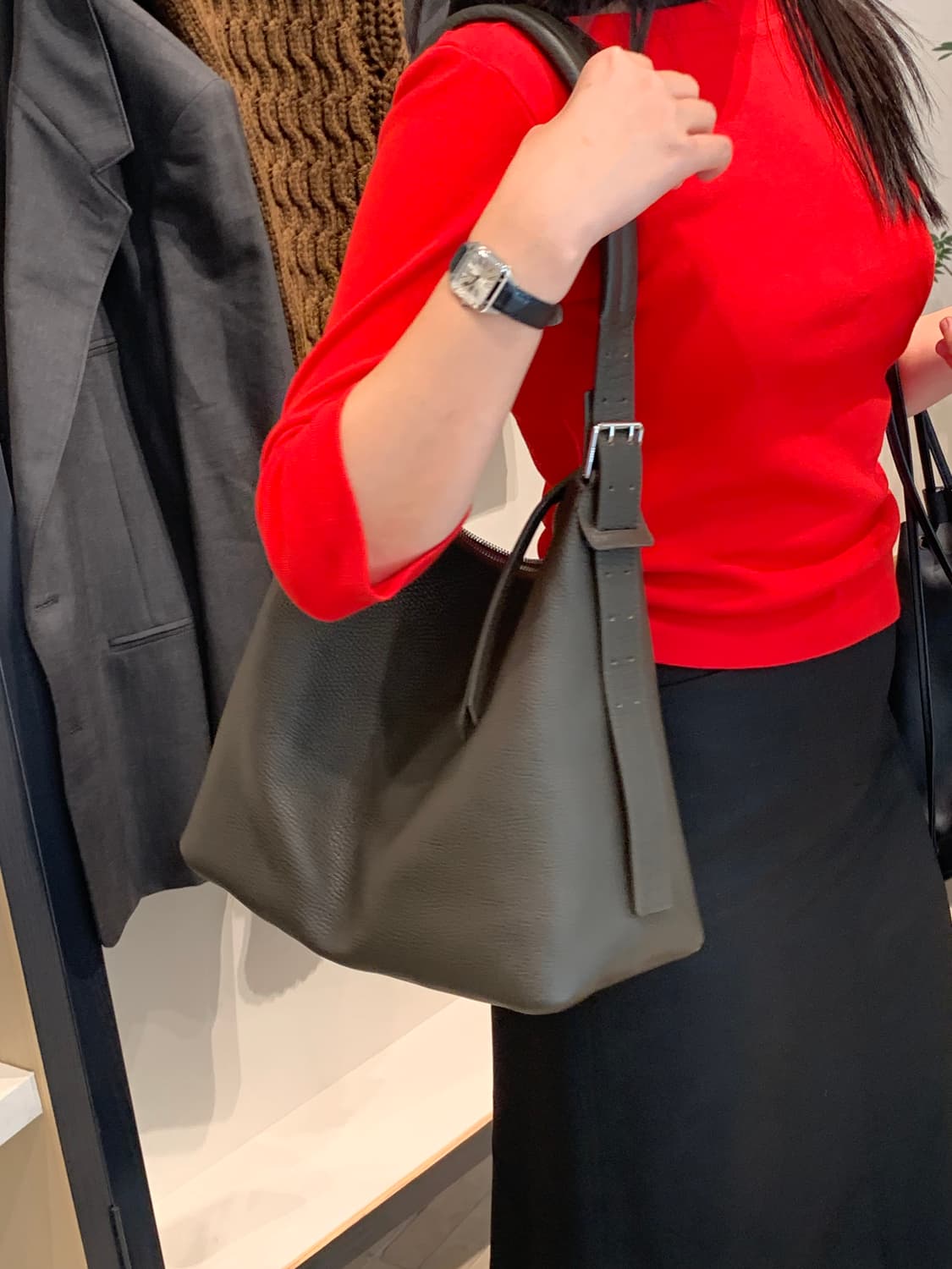 르메르 벨티드 호보백 (다크브라운) 상품이미지4