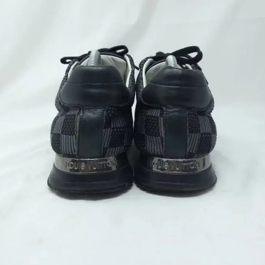 루이비통 남성 스니커즈 블랙/회색 43사이즈 상품이미지3