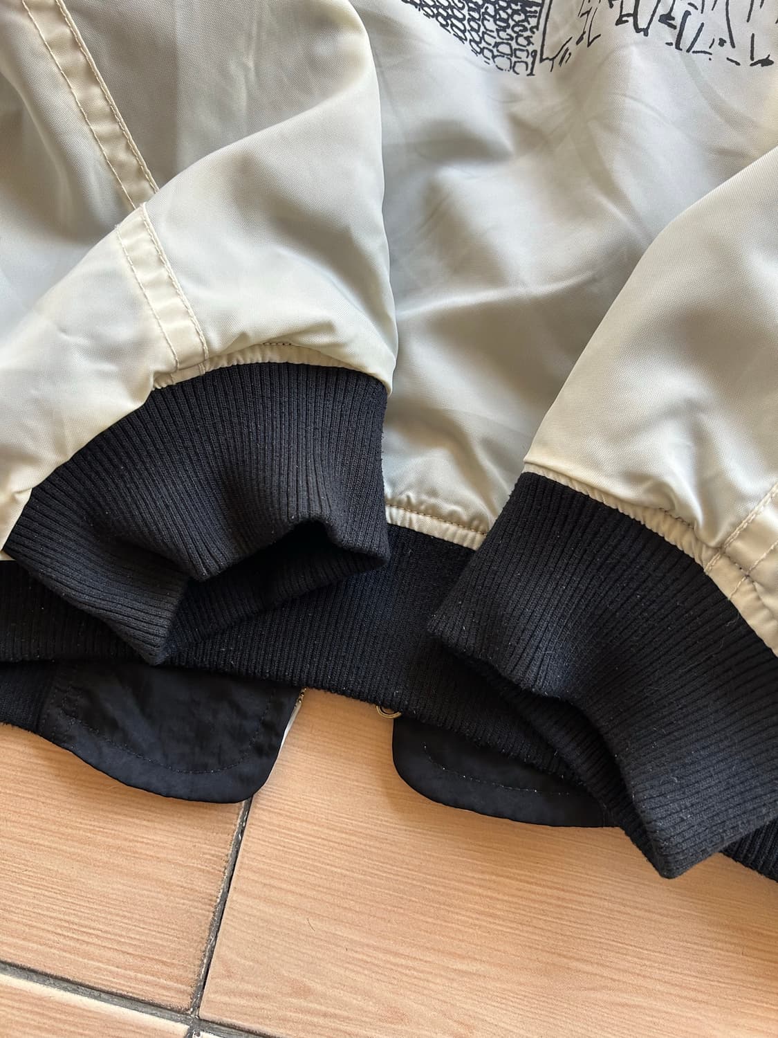 88FW 이세이미야케 스태프 봄버자켓 상품이미지8